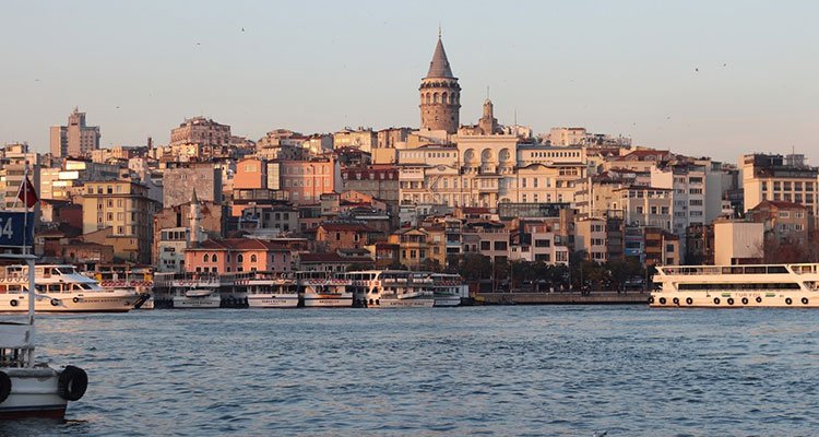 How Structural Health Monitoring Can Make İstanbul a Smart City?